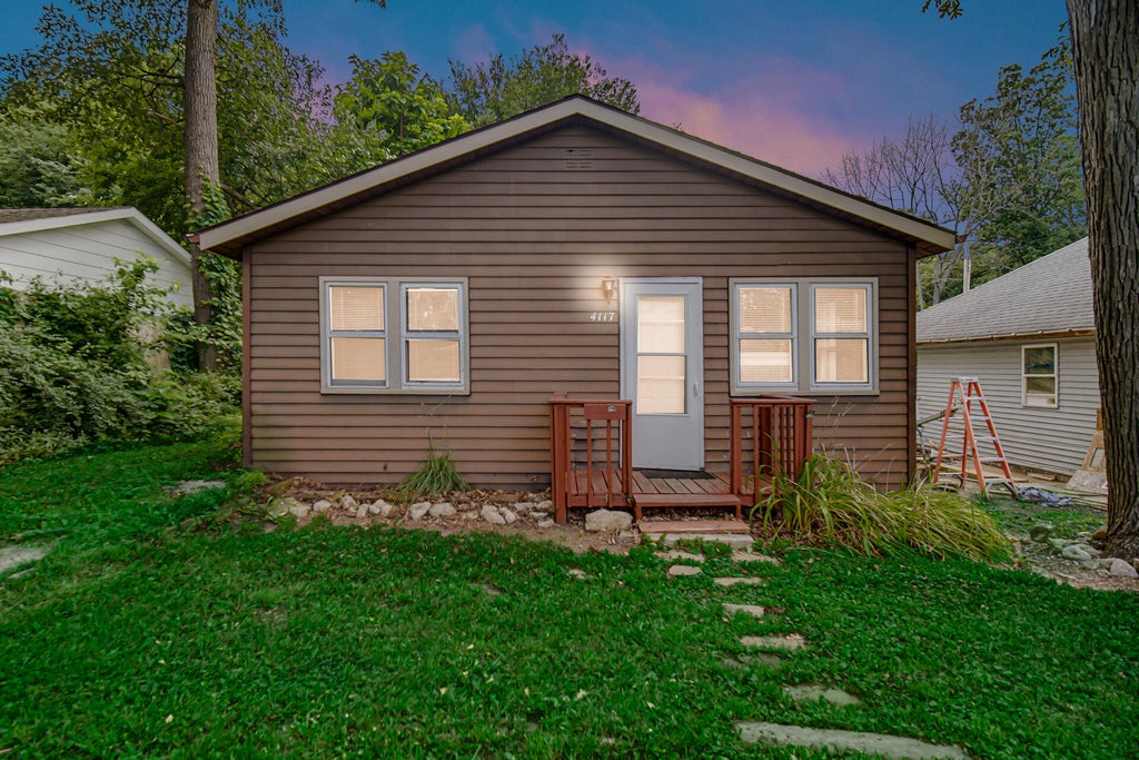 Photo of 4117 Wildwood Road, Valparaiso, IN 46383 (MLS # 842888)