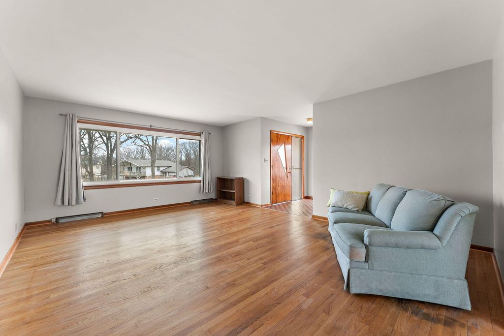 Photo of 8626 Christopher Drive, Saint John, IN 46373 (MLS # 834581)