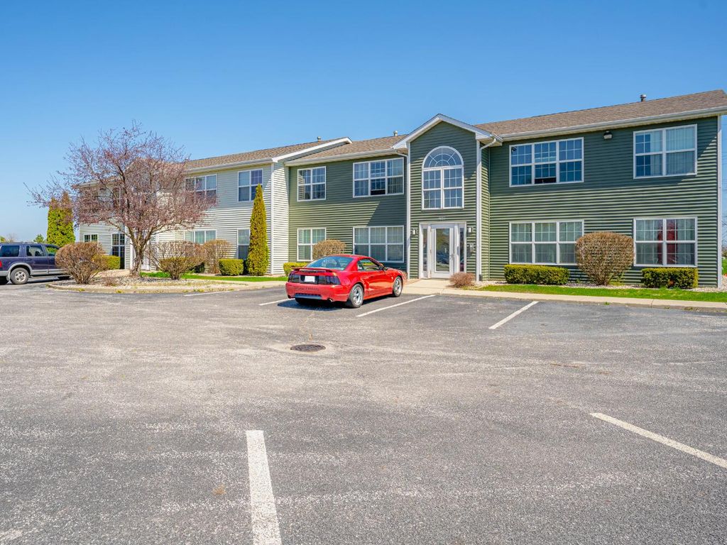 Photo of 1080-1090 W 85th Avenue, Merrillville, IN 46410 (MLS # 835664)