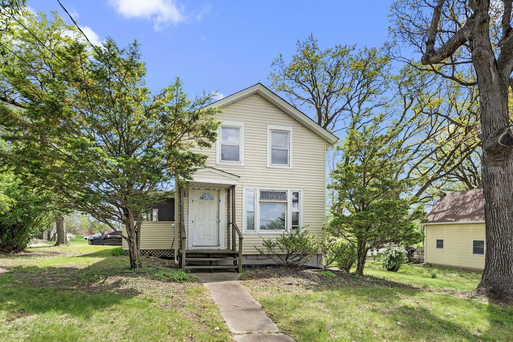 Photo of 10585 W 93rd Avenue, Saint John, IN 46373 (MLS # 838456)
