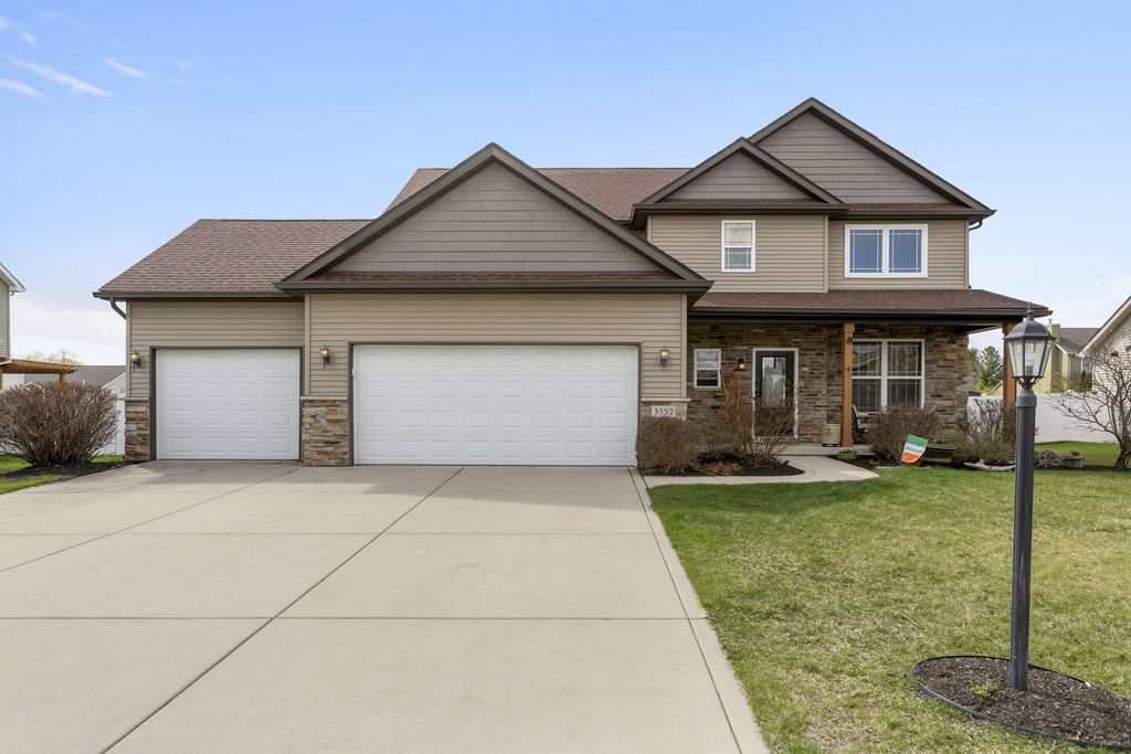 Photo of 3352 Field Hawk Drive, Valparaiso, IN 46383 (MLS # 836823)
