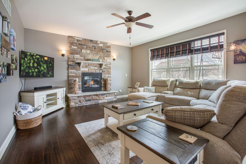 Photo of 3352 Field Hawk Drive, Valparaiso, IN 46383 (MLS # 836823)