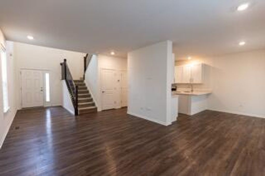 Photo of 1792 E 110th Lane, Crown Point, IN 46307 (MLS # 836393)