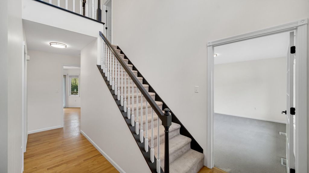 Photo of 4592 W Riesling Ct, La Porte, IN 46350 (MLS # 837850)