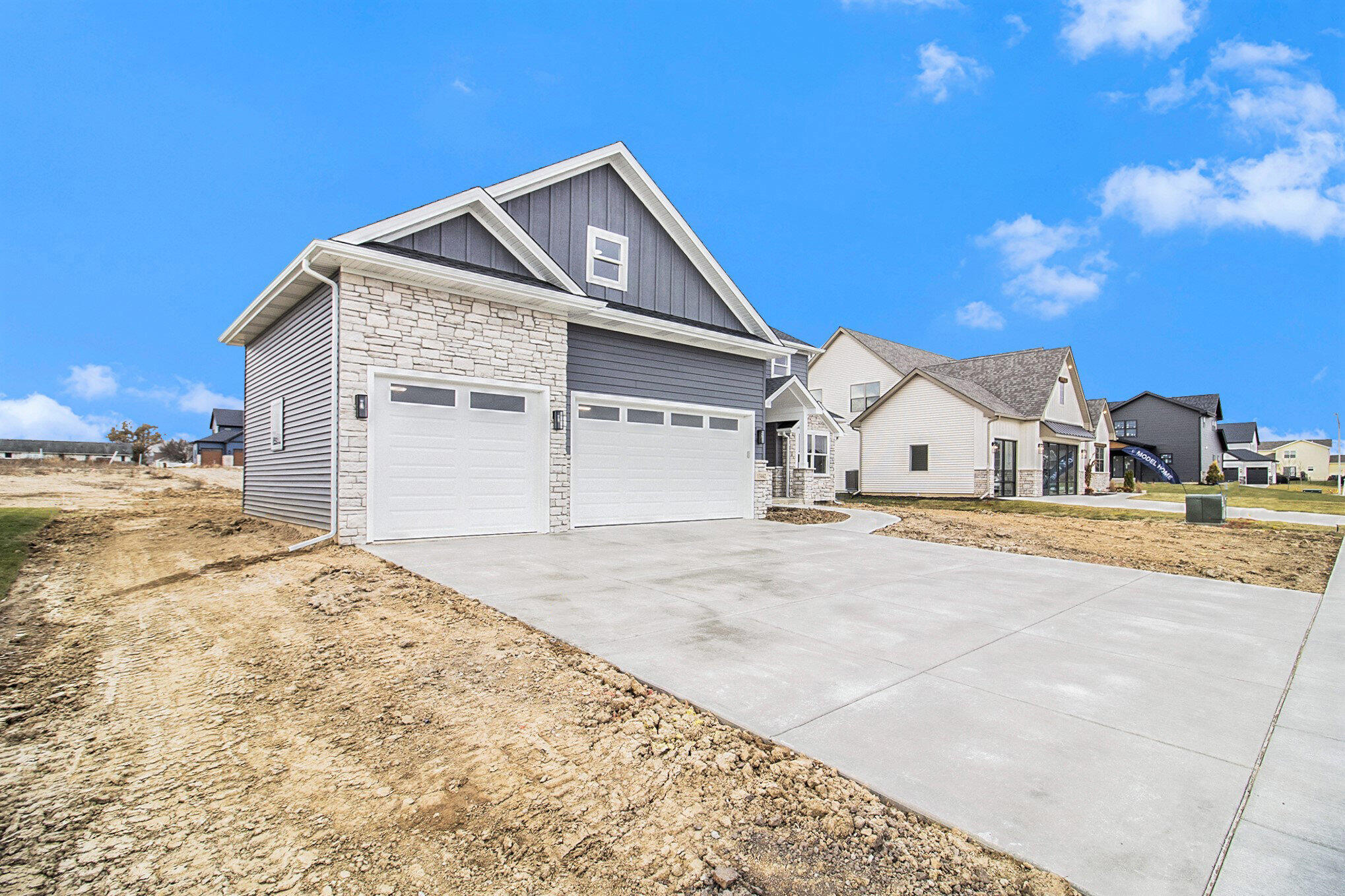 5925 W 135th Place