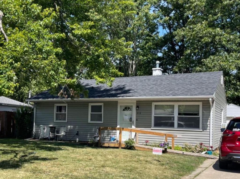 Photo of 610 Davidson Avenue, Michigan City, IN 46360 (MLS # 833383)