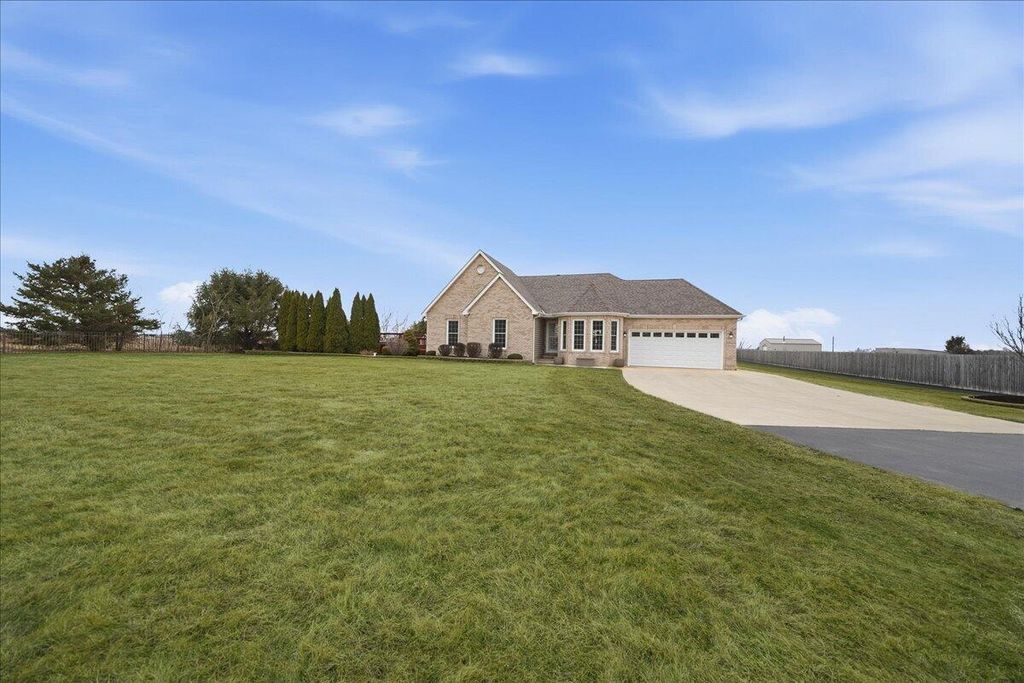 Photo of 508 W 602 S, Hebron, IN 46341 (MLS # 834825)
