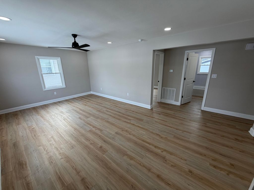 Photo of 714 N Rensselaer Street, Griffith, IN 46319 (MLS # 831617)