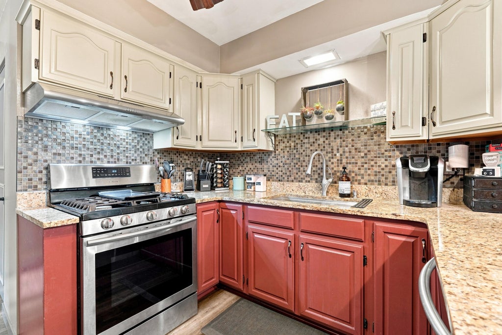 Photo of 5773 Taney Place, Merrillville, IN 46410 (MLS # 843783)
