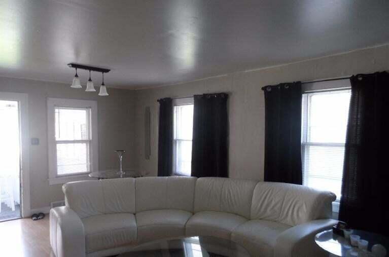 6808 Carolina Avenue