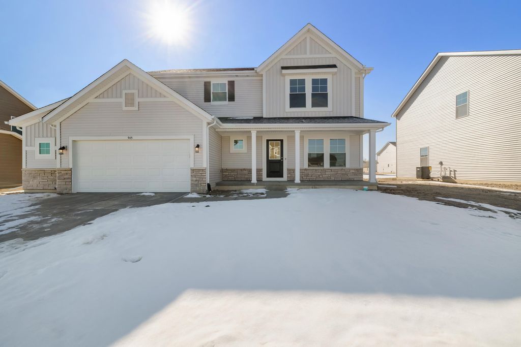 Photo of 545 E 130th Place, Crown Point, IN 46307 (MLS # 835227)