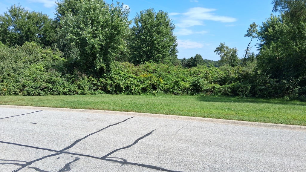Photo of 397 Cantigny Court, Valparaiso, IN 46383 (MLS # 844992)