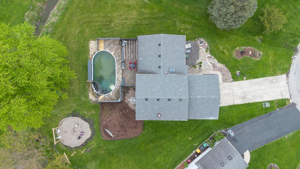 Photo of 3265 Trailside Place, Crown Point, IN 46307 (MLS # 838325)