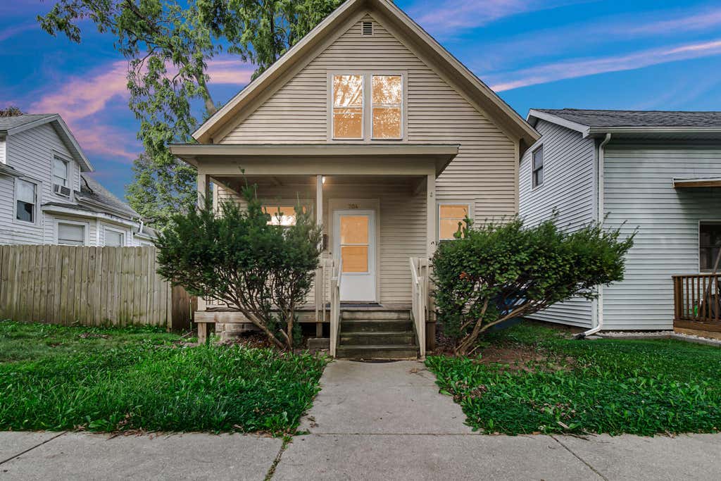 Photo of 204 I Street, La Porte, IN 46350 (MLS # 844428)
