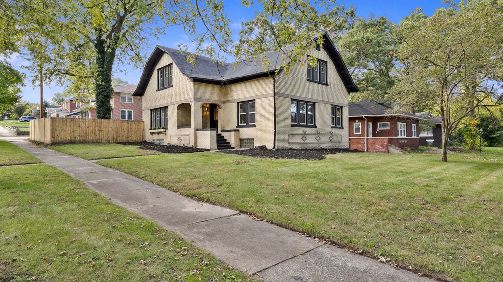 Photo of 301 W 43rd Avenue, Gary, IN 46408 (MLS # 846893)