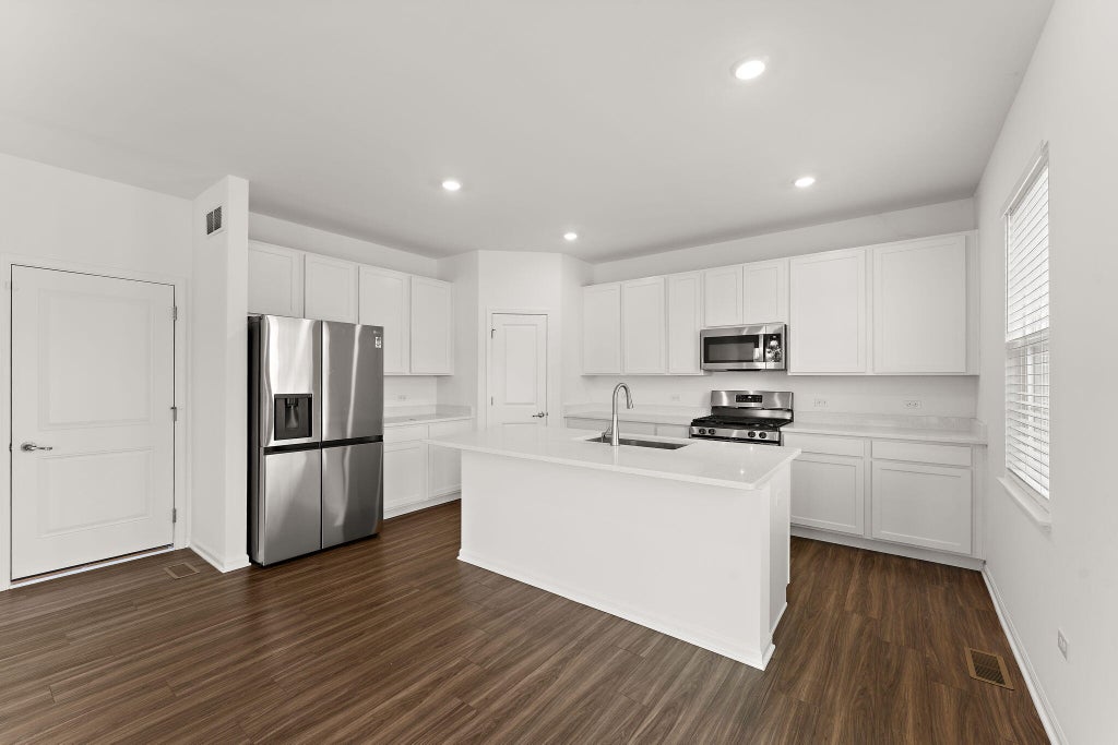 Photo of 11423 Thomas Street, Crown Point, IN 46307 (MLS # 842411)