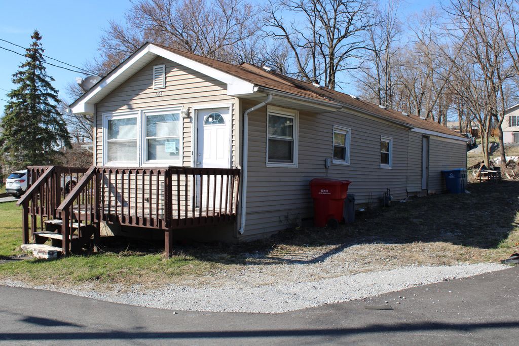 Photo of 7104 W 132nd Place, Cedar Lake, IN 46303 (MLS # 836327)