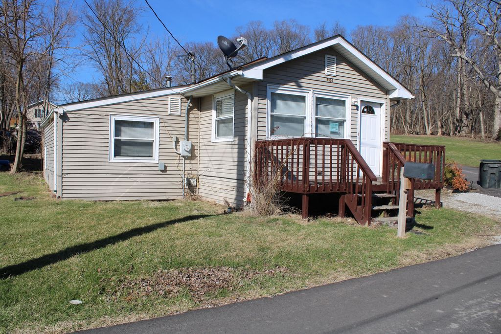 Photo of 7104 W 132nd Place, Cedar Lake, IN 46303 (MLS # 836327)