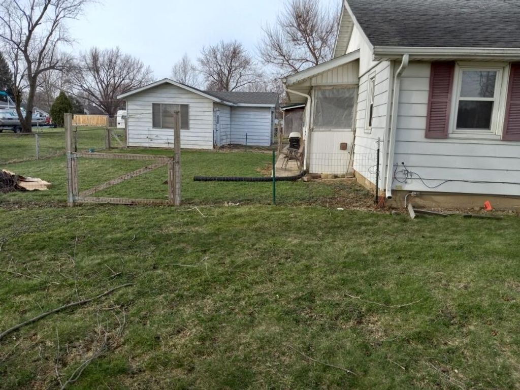 Photo of 227 S Benton Street, Millersburg, IN 46543 (MLS # 836683)
