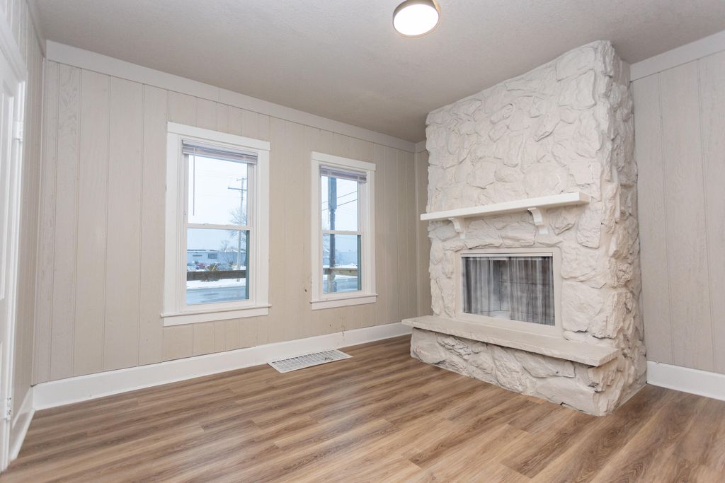 Photo of 1602 Kentucky Street #1, Michigan City, IN 46360 (MLS # 831724)