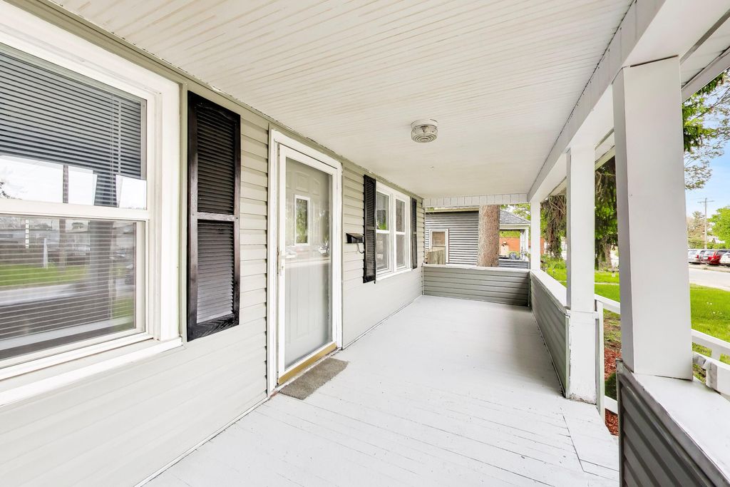 Photo of 121 Faulknor Street, Michigan City, IN 46360 (MLS # 838688)