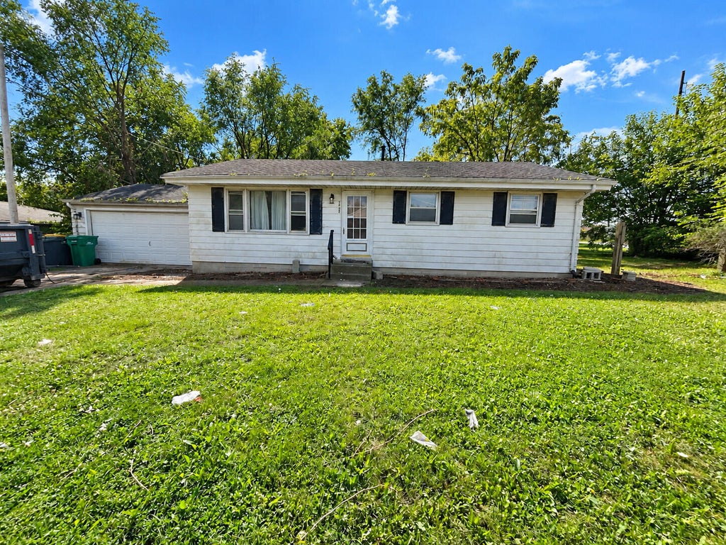 Photo of 7929 Whitcomb Street, Merrillville, IN 46410 (MLS # 845797)
