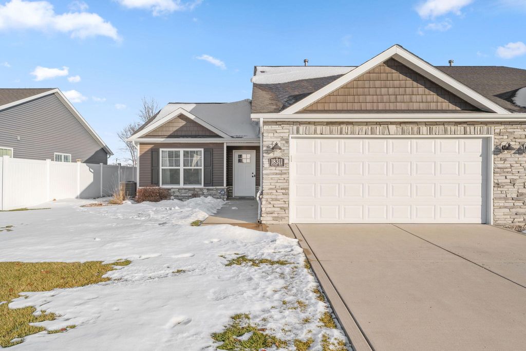 Photo of 18311 Platinum Drive, Lowell, IN 46356 (MLS # 831975)