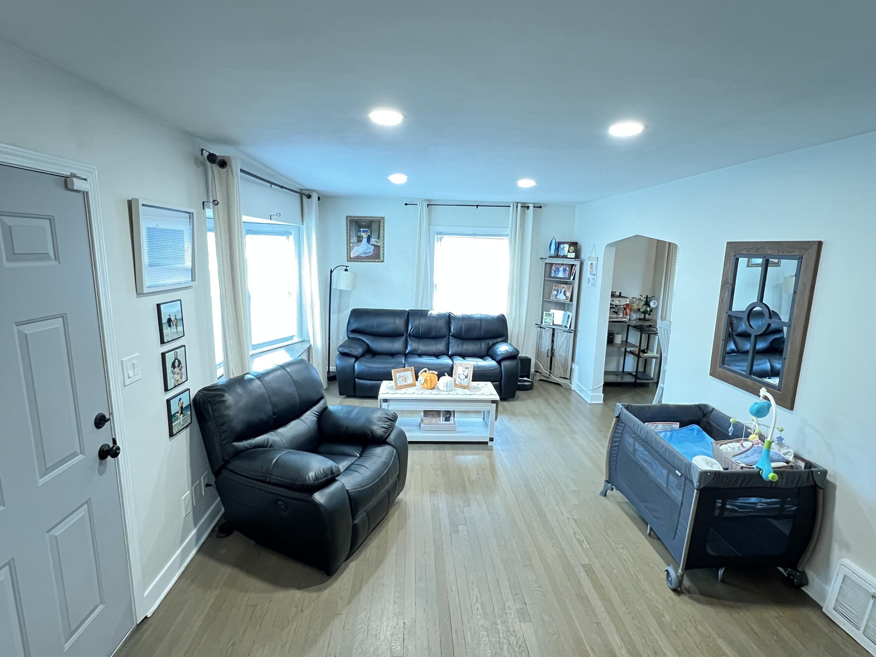 8140 Meadow Lane