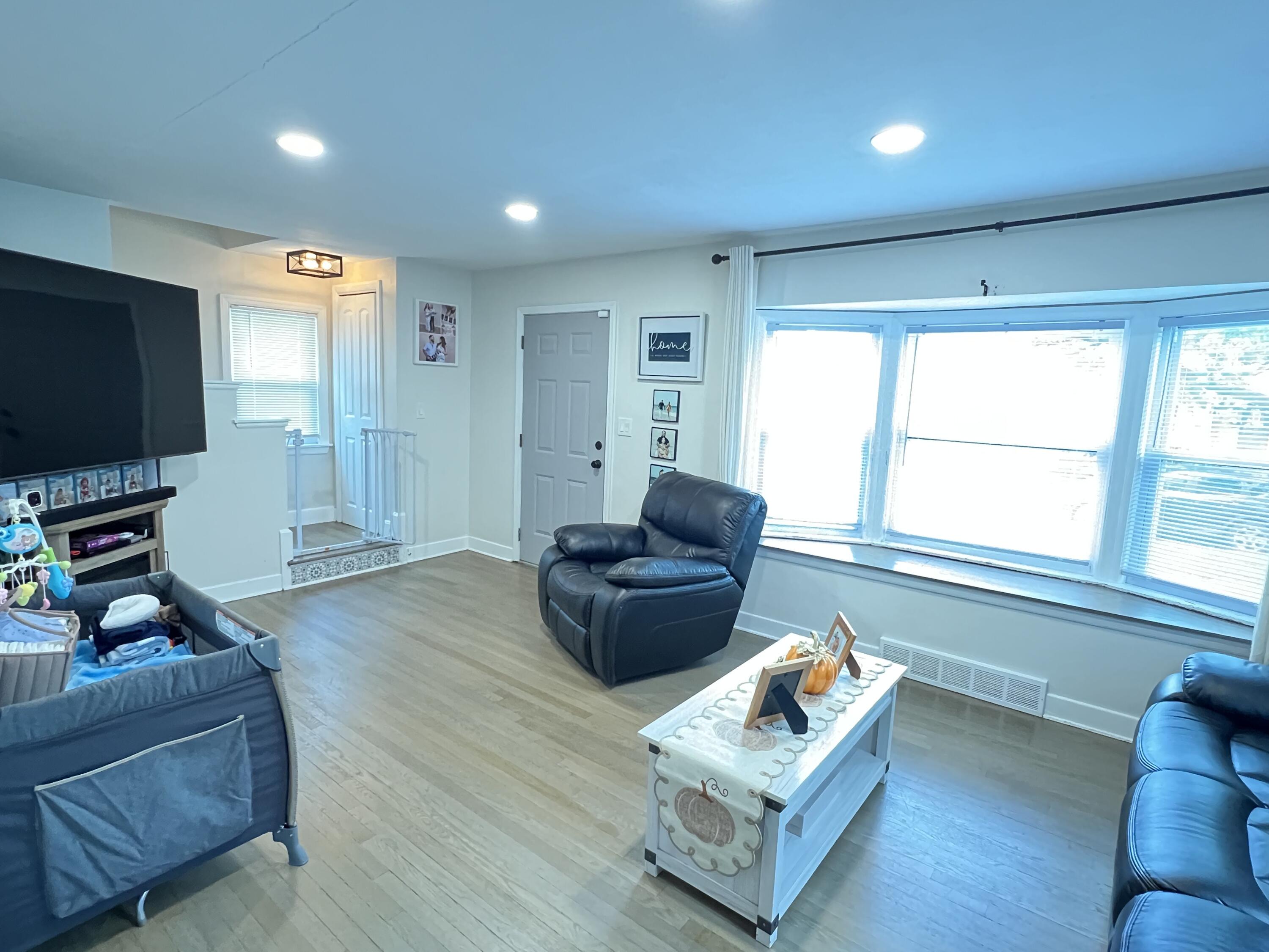 8140 Meadow Lane
