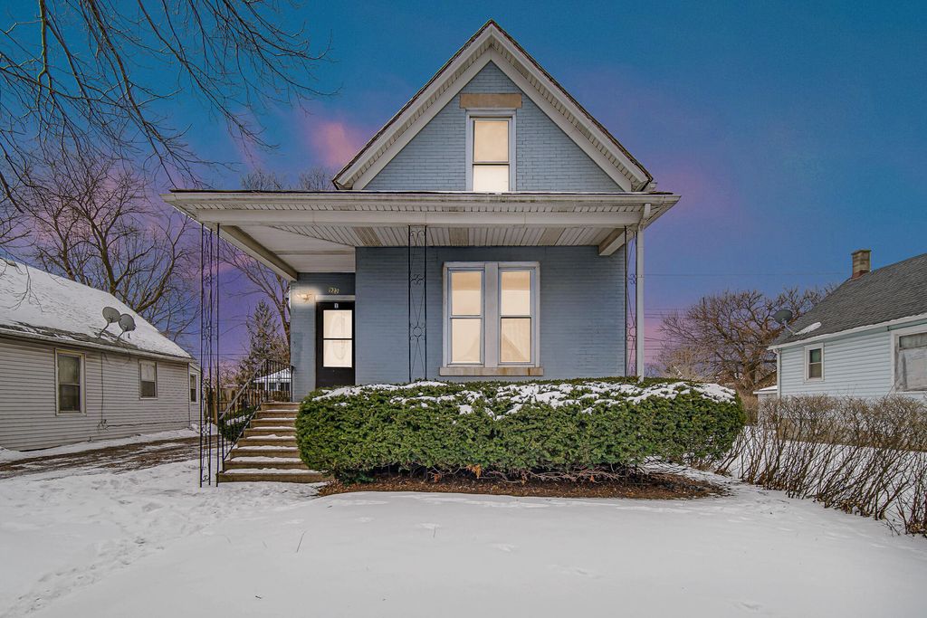 Photo of 922 Summer Street, Hammond, IN 46320 (MLS # 833723)