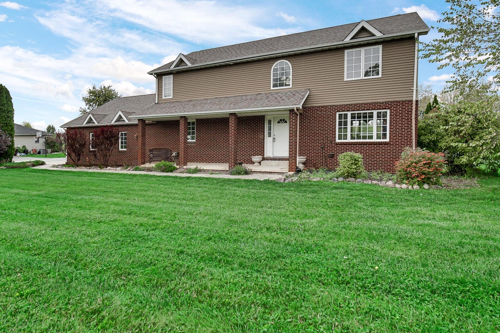 Photo of 649 Yellowstone Drive, Hebron, IN 46341 (MLS # 846727)