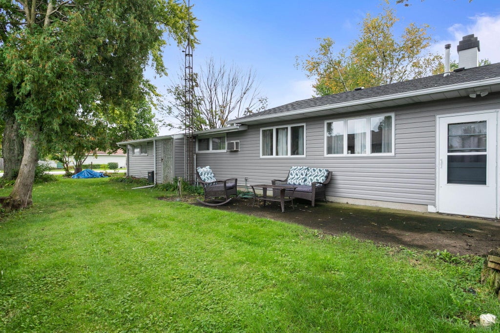Photo of 529 W Elm Street, New Carlisle, IN 46552 (MLS # 846299)
