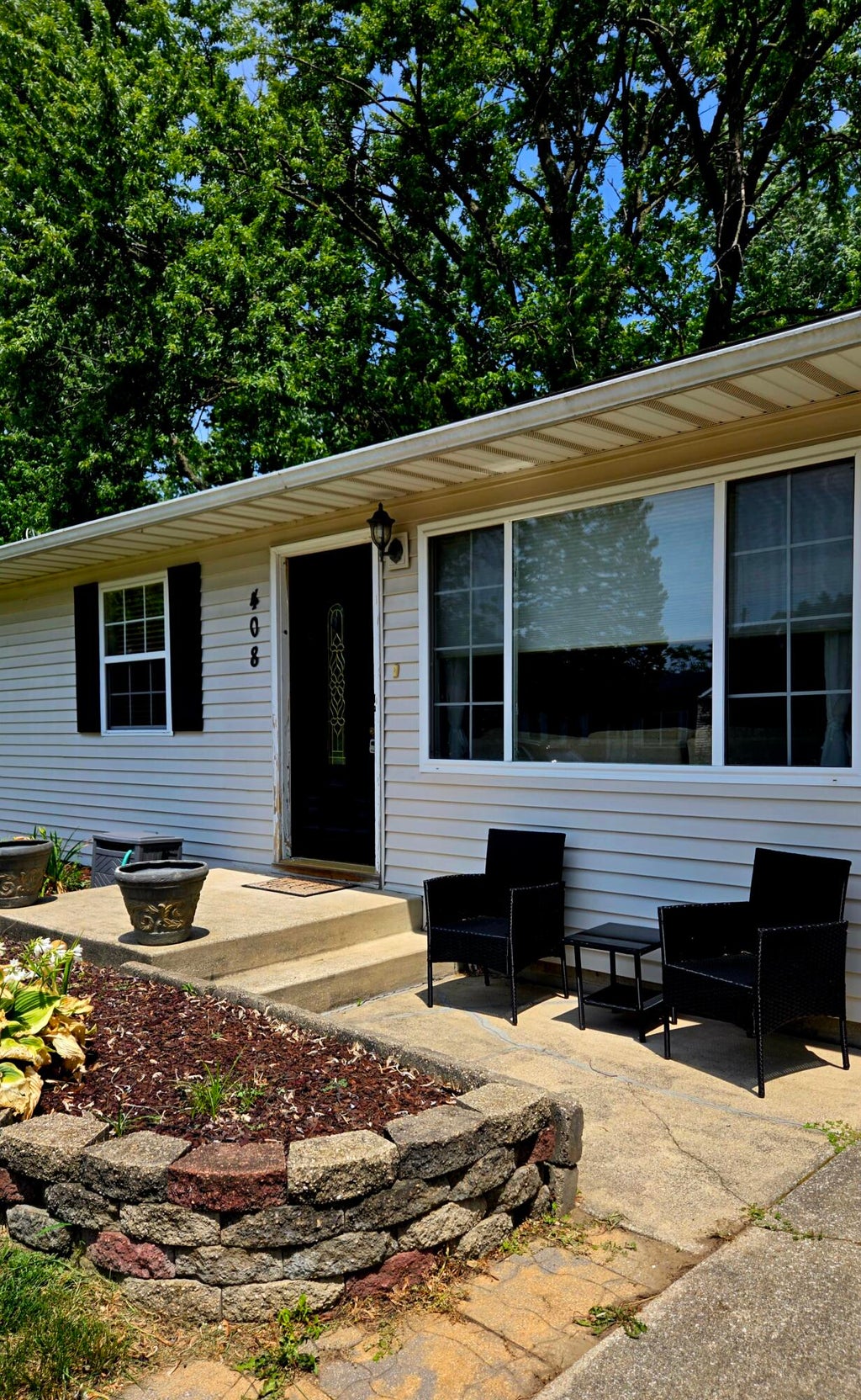 Photo of 408 Prairie Street, Crown Point, IN 46307 (MLS # 847447)