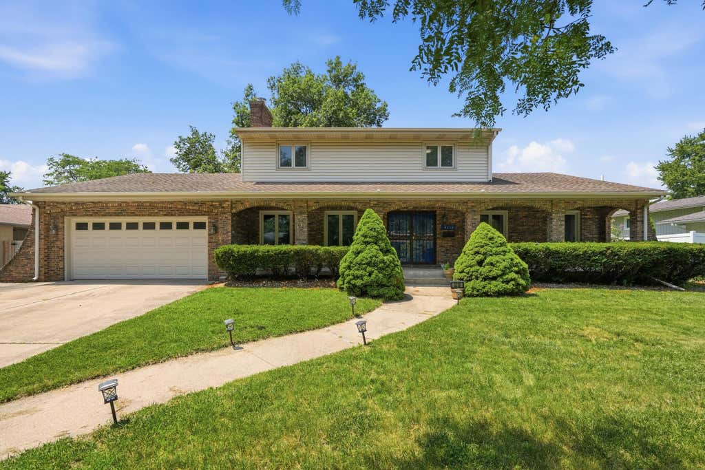 Photo of 9218 Greenwood Avenue, Munster, IN 46321 (MLS # 842445)