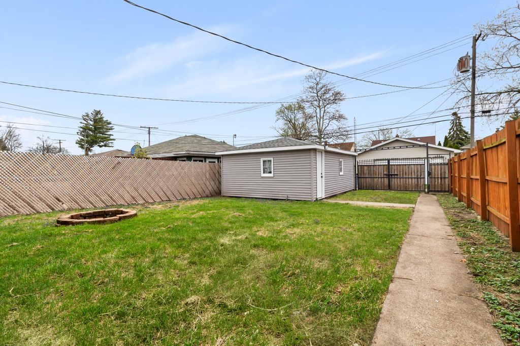 Photo of 3933 Wabash Avenue, Hammond, IN 46327 (MLS # 837047)