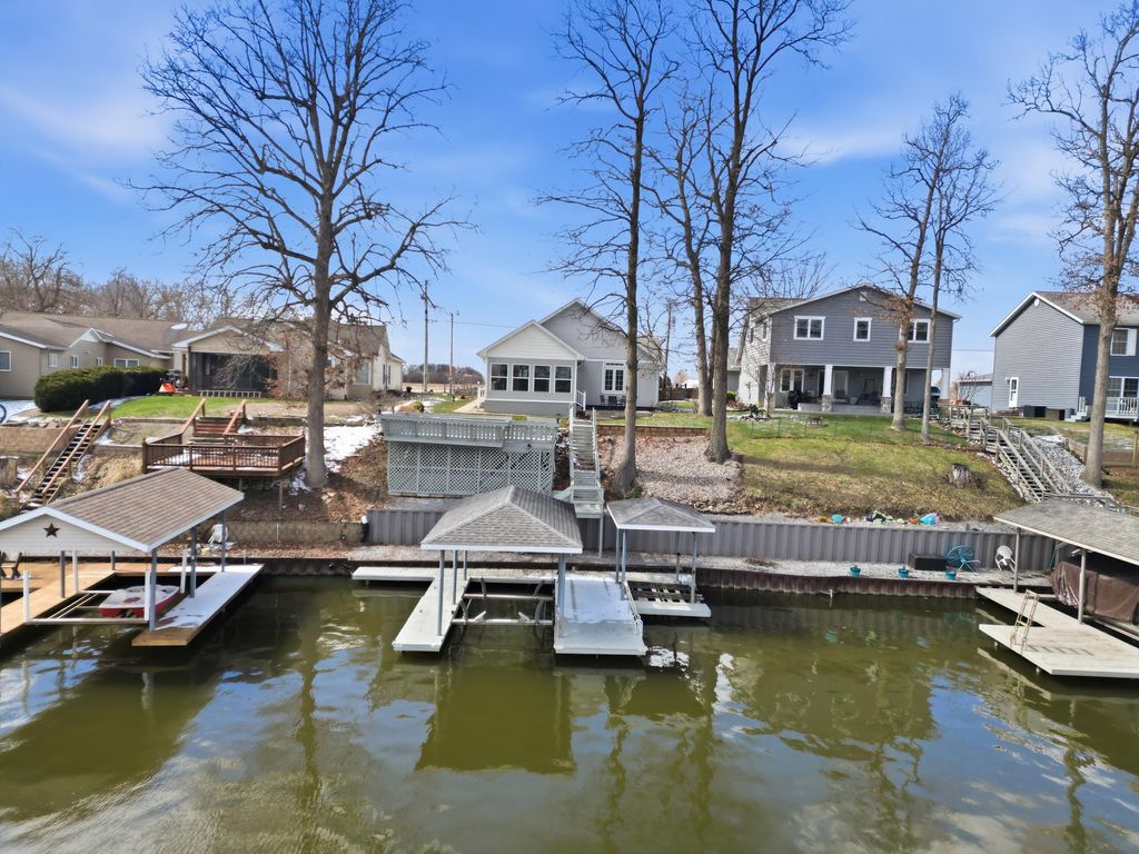 Photo of 5671 N Stahl Road, Monon, IN 47959 (MLS # 835649)