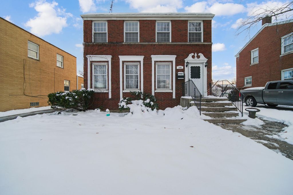 Photo of 248 Adelaide Place, Munster, IN 46321 (MLS # 831623)