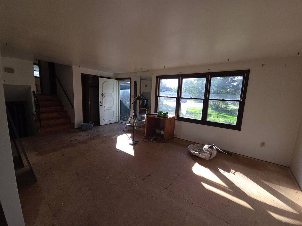 Photo of 9374 Roosevelt Street, Crown Point, IN 46307 (MLS # 846380)