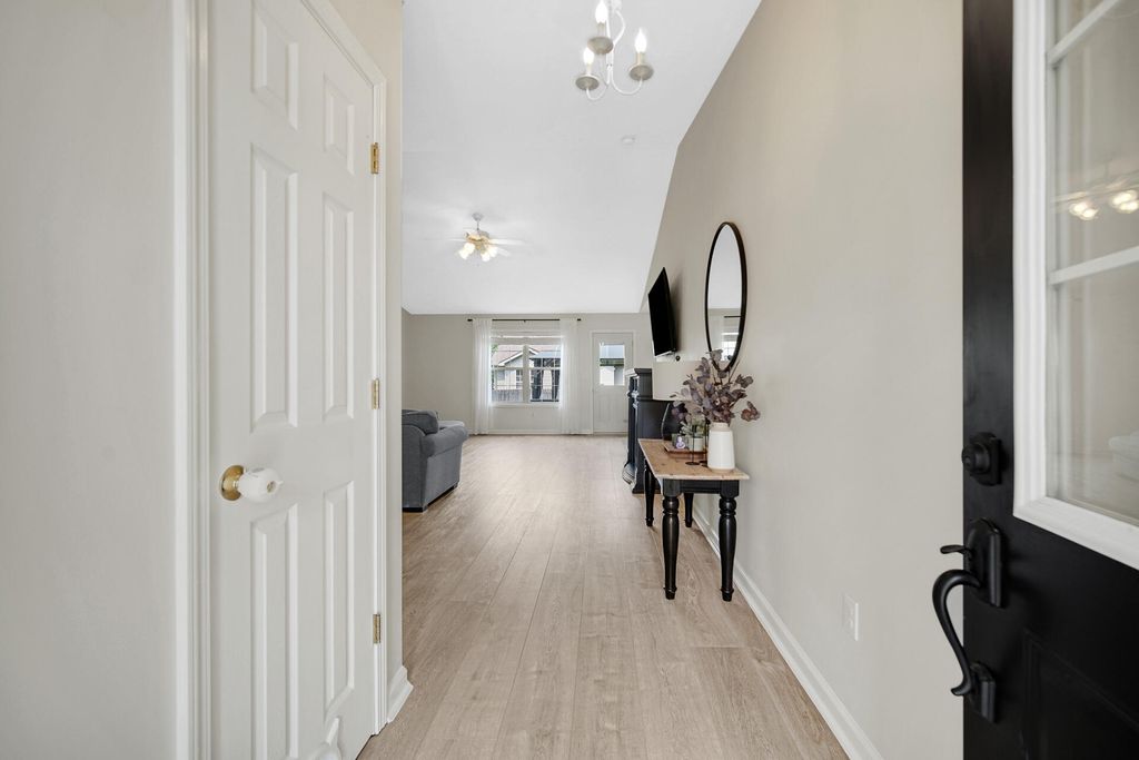 Photo of 566 Fox Burrow Court, Valparaiso, IN 46385 (MLS # 832817)