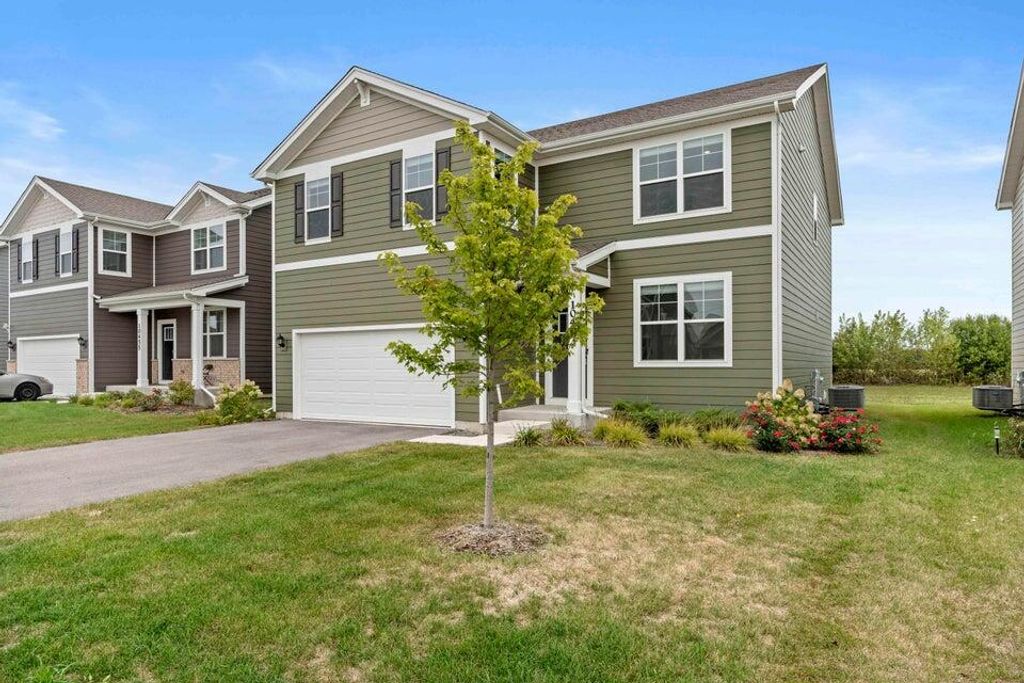 Photo of 10463 Morse Place, Crown Point, IN 46307 (MLS # 831737)