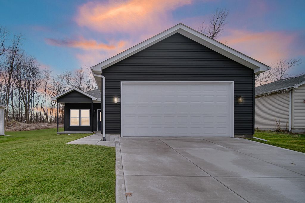 Photo of 3933 Riverdale Avenue, Lake Station, IN 46405 (MLS # 836207)