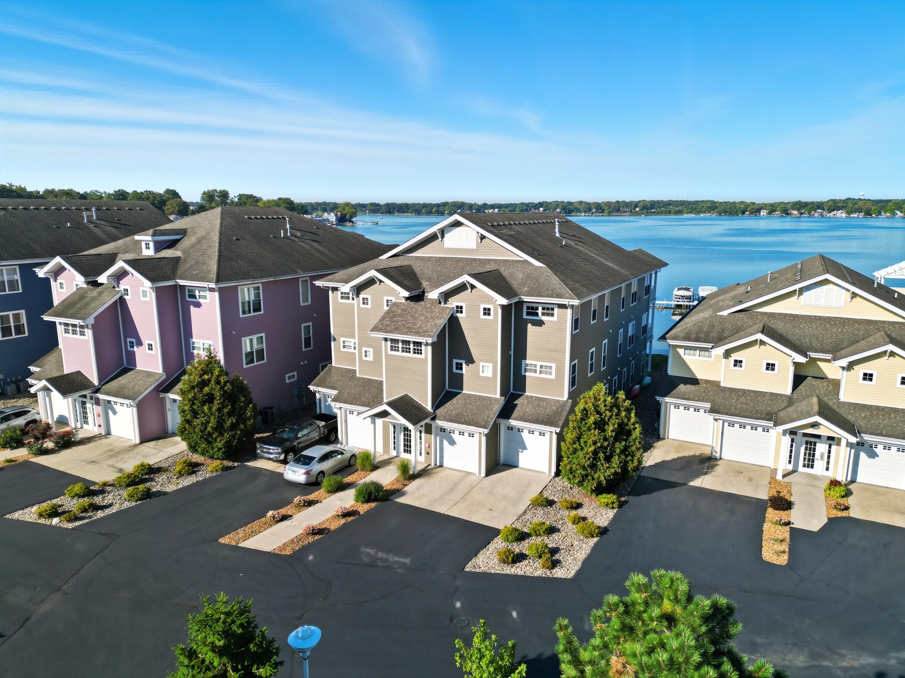 13234 E Lake Shore Drive K202