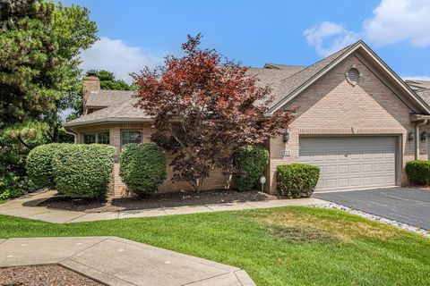 1723 Apple Blossom Drive Munster IN 46321