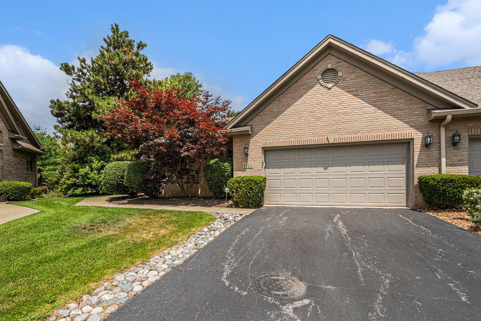 1723 Apple Blossom Drive