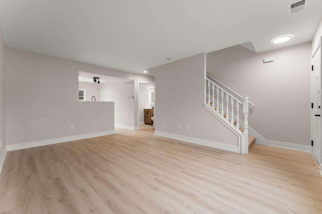 Photo of 1005 Windsor Lane, Dyer, IN 46311 (MLS # 843574)