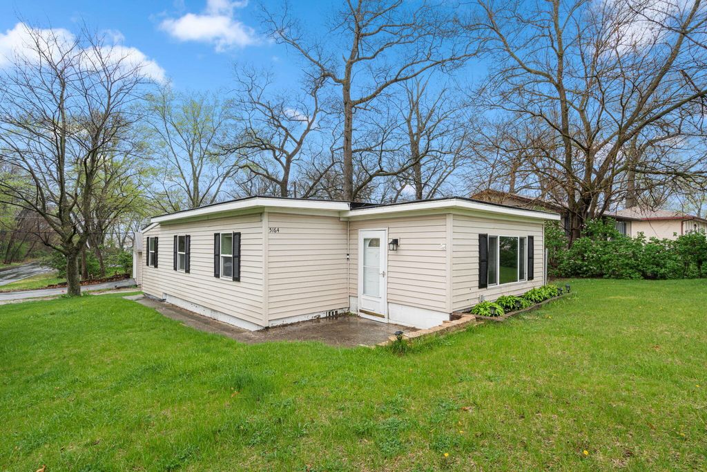 Photo of 5164 Marquette Road, Portage, IN 46368 (MLS # 837175)