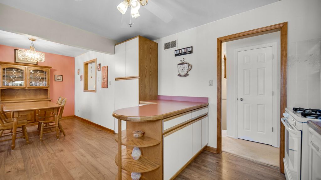 Photo of 141 Monticello Drive, Dyer, IN 46311 (MLS # 836805)