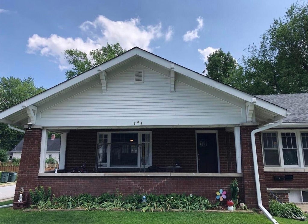 Photo of 308 Brown Street #1, Valparaiso, IN 46383 (MLS # 845021)