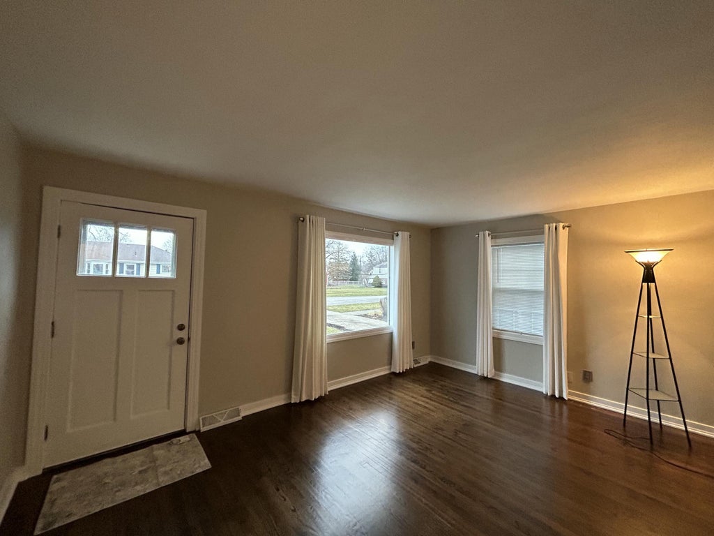 Photo of 510 N Lawrence Street, Hobart, IN 46342 (MLS # 847211)