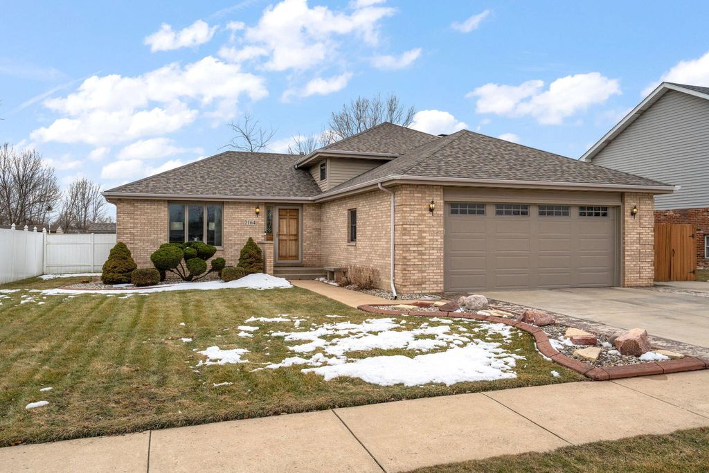 Photo of 2164 Terrace Drive, Highland, IN 46322 (MLS # 834005)
